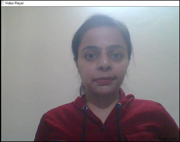 OpenCV में C++ का उपयोग करके डिफ़ॉल्ट कैमरे से वीडियो कैप्चर करें