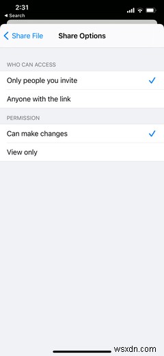 iCloud से फाइलें और फोल्डर कैसे शेयर करें