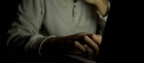 5 तरीके जिनसे ऑनलाइन गुमनामी उल्टी पड़ सकती है और इंटरनेट को बर्बाद कर सकती है