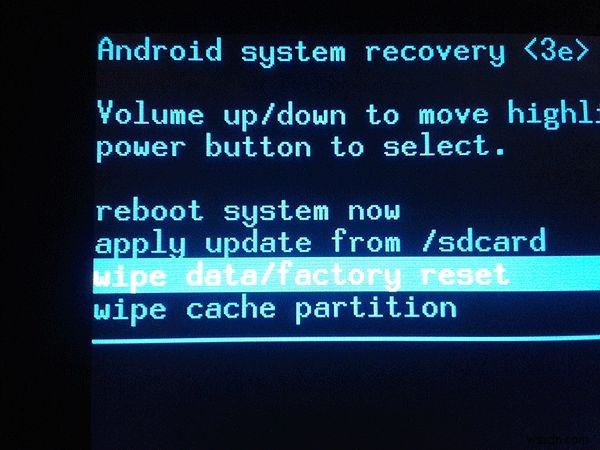 अपने Android डिवाइस पर बूटलूप कैसे ठीक करें