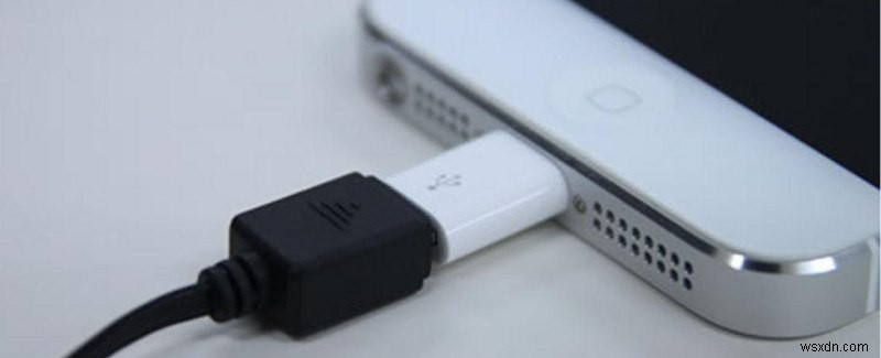 क्या आपको अपने फोन के लिए हमेशा आधिकारिक चार्जर का उपयोग करना चाहिए?
