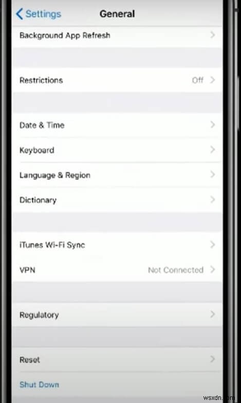 iOS 15 स्ट्रीमिंग समस्याएं हल करें: Netflix, Hulu, Disney+ और अन्य चलाएं