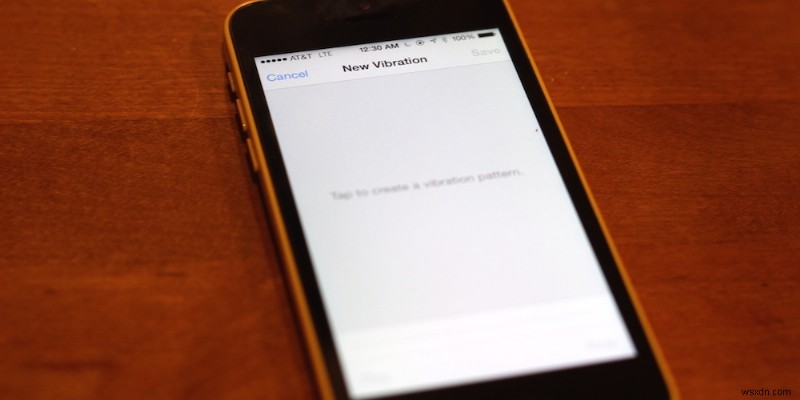 iOS मास्टर करें: कस्टम नोटिफिकेशन वाइब्रेशन आसानी से बनाएं