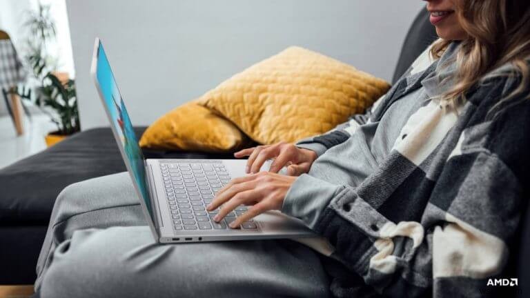 इस हॉलिडे सीजन में खरीदने के लिए सर्वश्रेष्ठ विंडोज 11 लैपटॉप