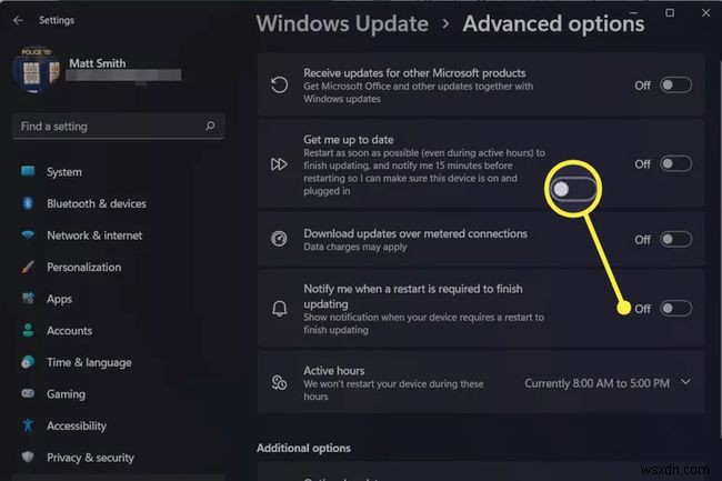 Windows 11 अपडेट को प्रगति पर कैसे रोकें