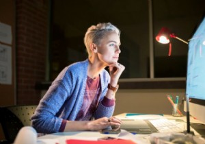 AWK कमांड और स्क्रिप्ट कैसे लिखें