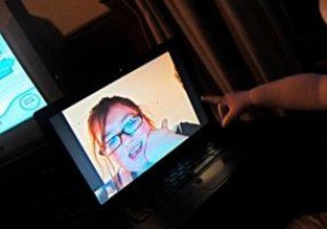 स्काइप को अपने कंप्यूटर का वॉल्यूम कम करने से कैसे रोकें