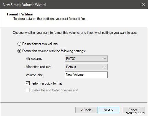 Windows 10 में बाहरी हार्ड डिस्क का विभाजन कैसे करें