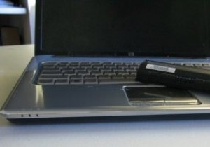 लैपटॉप बैटरियों के साथ  प्लग इन, चार्जिंग नहीं  का क्या अर्थ है?