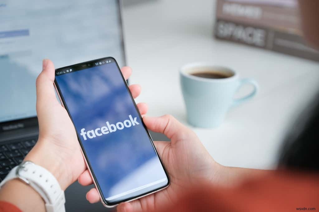 ऑफलाइन दिखने के लिए फेसबुक पर एक्टिव स्टेटस कैसे बंद करें 