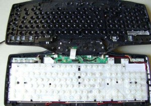 पानी से क्षतिग्रस्त कीबोर्ड को कैसे ठीक करें