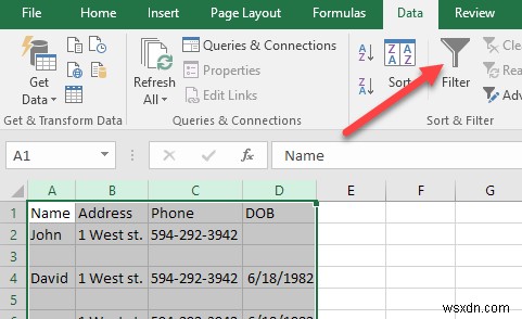 Excel में ब्लैंक लाइन्स को कैसे डिलीट करें