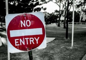 ओपन और ब्लॉक्ड टीसीपी/यूडीपी पोर्ट्स को कैसे खोजें 