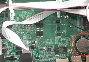 फिक्स:क्लॉक कंप्यूटर (सर्वर) रिबूट के बाद गलत समय पर वापस आ जाता है 