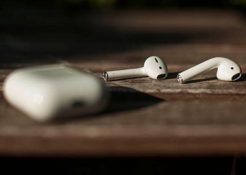 8 आम Apple AirPods समस्याएं और उन्हें कैसे ठीक करें 