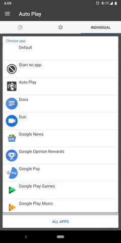 Android पर हेडफ़ोन प्लग करते समय ऐप्स कैसे खोलें 