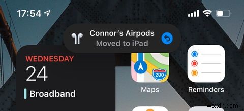 अपने AirPods को iCloud में कैसे जोड़ें 