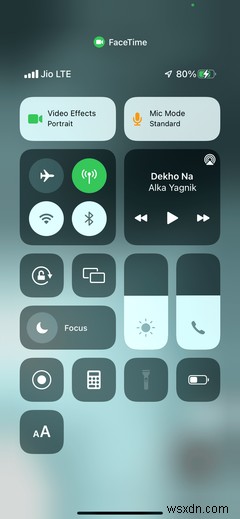 iOS 15 में फेसटाइम कॉल के दौरान बैकग्राउंड का शोर कैसे हटाएं