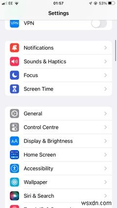 iOS 15 में विभिन्न फ़ोकस मोड को शेड्यूल और स्वचालित कैसे करें
