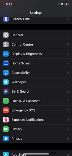 iOS 15 में ऑफलाइन सिरी के साथ आप क्या कर सकते हैं और क्या नहीं कर सकते हैं