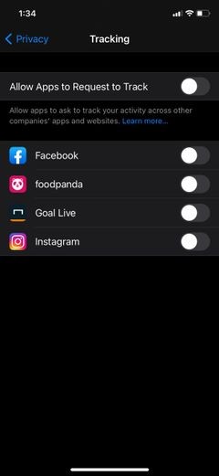 आपको ट्रैक करने वाले ऐप्स को रोकने के लिए iOS 14.5 में ऐप ट्रैकिंग पारदर्शिता का उपयोग कैसे करें 