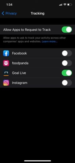 आपको ट्रैक करने वाले ऐप्स को रोकने के लिए iOS 14.5 में ऐप ट्रैकिंग पारदर्शिता का उपयोग कैसे करें 