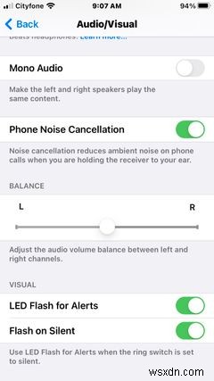 iPhone LED फ्लैश नोटिफिकेशन को सक्षम करके गुम संदेशों को रोकें