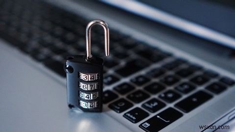 ऑनलाइन सुरक्षा गाइड:मैलवेयर और घोटालों से सुरक्षित रहने के लिए 100+ युक्तियाँ 