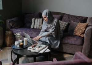 क्या शिक्षक आपकी ऑनलाइन कक्षाओं को रिकॉर्ड कर सकते हैं?