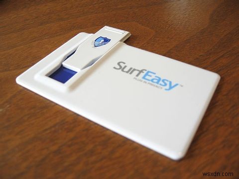 SurfEasy Private Browser:एक कार्ड पर पोर्टेबल USB VPN-सक्षम ब्राउज़र [Giveaway]