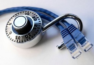 फेसबुक कितना सुरक्षित है, सच में? उल्लंघनों और खामियों का एक दौर