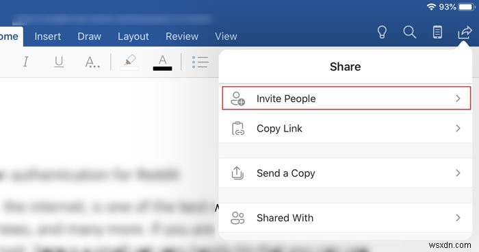 iPad पर Word दस्तावेज़ संपादित करने के लिए किसी को कैसे आमंत्रित करें 
