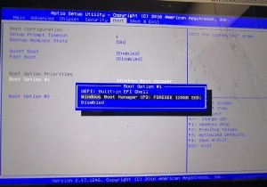 दूसरी हार्ड ड्राइव प्लग इन के साथ विंडोज कंप्यूटर बूट नहीं होगा 