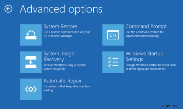 सिस्टम पुनर्स्थापना का उपयोग करने के लिए आपको यह निर्दिष्ट करना होगा कि किस Windows स्थापना को पुनर्स्थापित करना है 