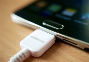 मेरा सैमसंग चार्ज क्यों नहीं कर रहा है? 