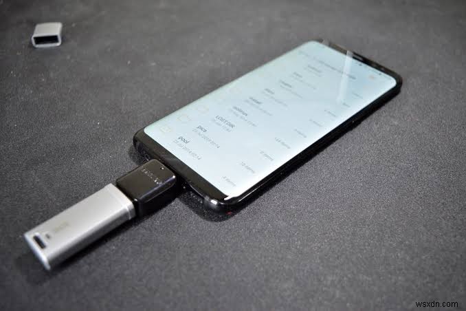 सैमसंग S10/20/21/22 से USB स्टिक में फोटो ट्रांसफर करें 