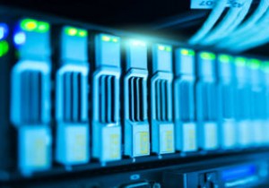 कैसे Setuid उपयोगकर्ताओं को बढ़े हुए विशेषाधिकारों के साथ फ़ाइलें चलाने की अनुमति देता है 