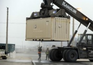 एक डॉकटर कंटेनर को दूसरे होस्ट में कॉपी / स्थानांतरित कैसे करें 