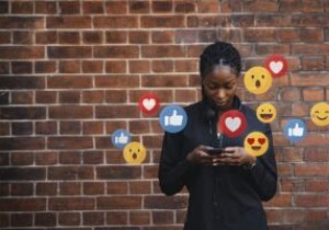 GIF बनाने और संपादित करने के लिए सर्वश्रेष्ठ ऐप्स और टूल में से 9 