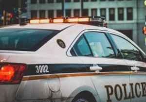 सर्वश्रेष्ठ पुलिस स्कैनर ऐप्स में से 4 (आईओएस/एंड्रॉइड) 