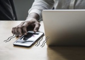 Android में संपर्कों में एक अनुकूलित कंपन पैटर्न कैसे जोड़ें 