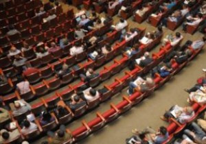 Android के लिए सर्वश्रेष्ठ उपस्थिति ऐप्स में से 5 