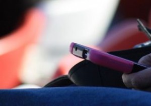 अपने iPhone से अपने iTunes सब्सक्रिप्शन को कैसे प्रबंधित करें 