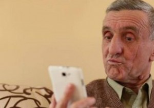 वरिष्ठ या दृष्टिबाधित उपयोगकर्ताओं के लिए सर्वश्रेष्ठ Android लॉन्चर 