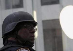 Apple iPhones को अनलॉक करने पर कानून प्रवर्तन क्यों लड़ रहा है? 