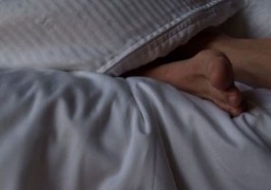 अच्छी रात की नींद सुनिश्चित करने के लिए एंड्रॉइड के डू नॉट डिस्टर्ब मोड का उपयोग कैसे करें 