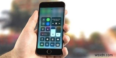 IPhone पर iOS 11 कंट्रोल सेंटर को कैसे कस्टमाइज़ करें 