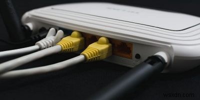 DD-WRT बनाम टमाटर बनाम OpenWRT:कौन सा राउटर फर्मवेयर सबसे अच्छा है? 