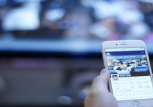 अपने iPhone या iPad को अपने टीवी से कैसे कनेक्ट करें 