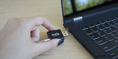 अपने हेडफोन अनुभव को बढ़ाने के लिए सस्ते USB ऑडियो एडेप्टर का उपयोग करें